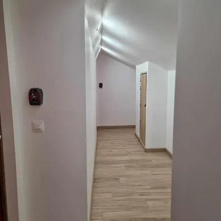 11 - Tres Joli 2 Pieces Equipe Pour 1 A 5 Personnes, Vue Sur Parc Arbore, Parking Privatif Gratuit, Grand Fourgon Possible, Le Linge De Maison Est Fourni *